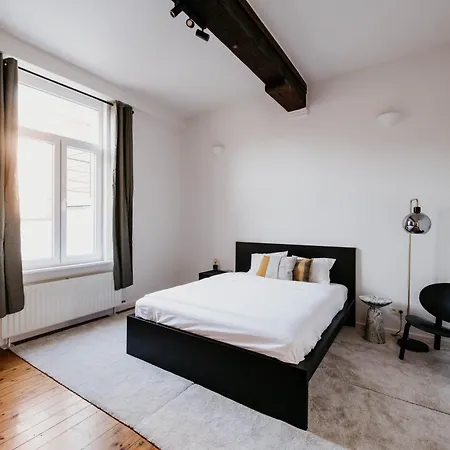 Gorgeous Duplex In Old Centre Antwerp