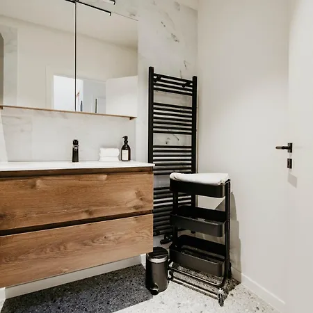 Gorgeous Duplex In Old Centre Apartment
