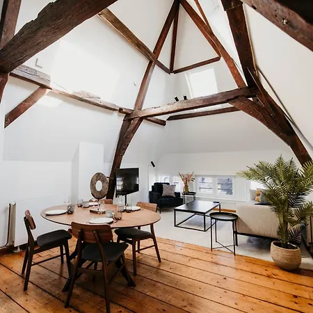Gorgeous Duplex In Old Centre