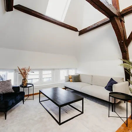Gorgeous Duplex In Old Centre Apartment