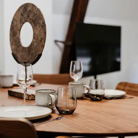 Gorgeous Duplex In Old Centre Apartment *